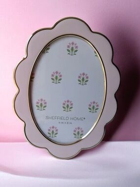 Sheffield Home Pink Scalloped Oval Frame with Gold Trim